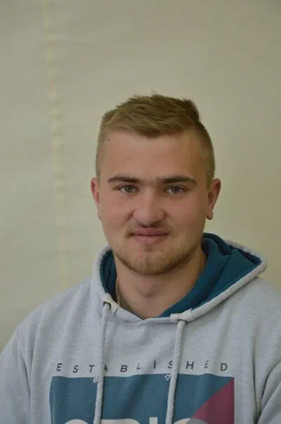Portret dyskobola Oskara Stachnika.